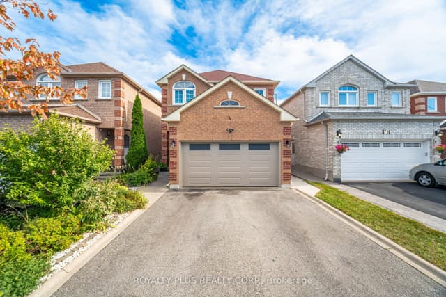 Detached at 77 Arthurs Crescent, Brampton, ON L6Y 4Y3