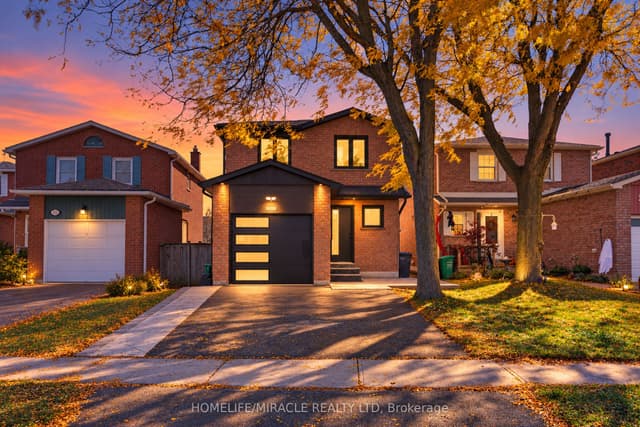 Detached at 3034 Runcorn Row, Mississauga, ON L5N 4S5