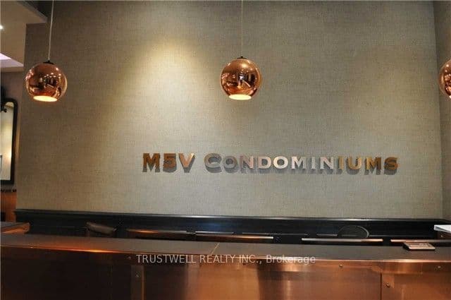 Common Element Condo at 375 King Street W 1510, Toronto, ON M5V 1K5, Toronto C01