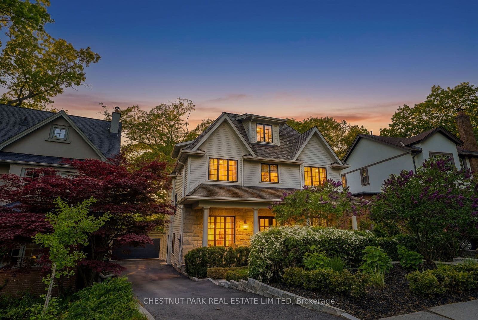 56 Pine Cres
