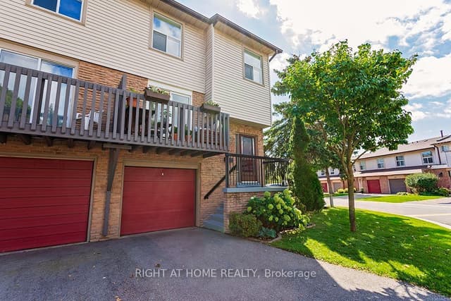 Condo Townhouse at 6100 Montevideo Road 51, Mississauga, ON L5N 2N8