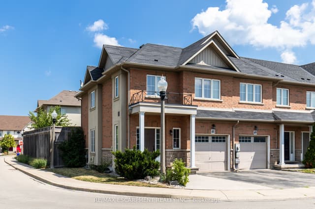 Att/Row/Townhouse at 170 Palacebeach Trail 41, Hamilton, ON L8E 0H2