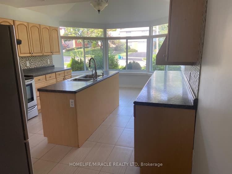 25 Thornridge Crescent