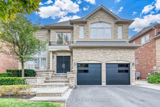 Detached at 2456 Bon Echo Drive, Oakville, ON L6H 7P9