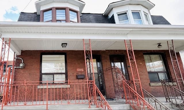 Semi-Detached at 509 Dupont Street, Toronto, ON M6G 1Y6, Toronto C02