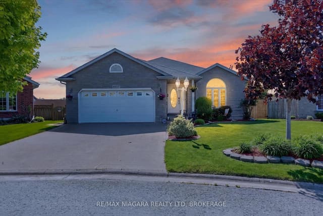Detached at 4457 Kathleen Crescent, Niagara Falls, ON L2H 3H8