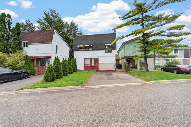Detached at 7 Grand River Court, Brampton, ON L6S 2J8