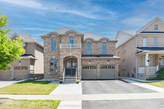 Detached at 7 Wellpark Way, Brampton, ON L6P 3Z6