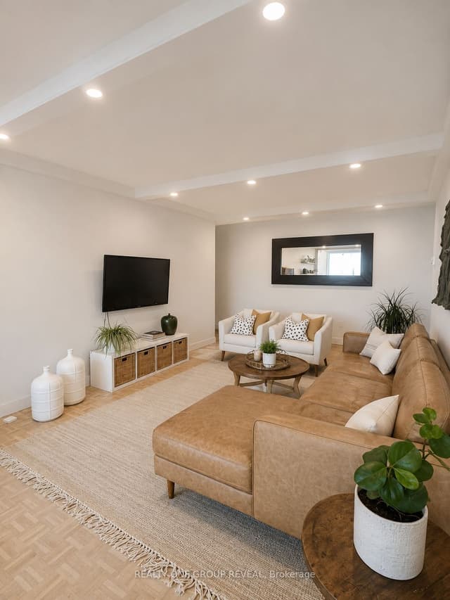 Condo Apartment at 3 Massey Square 2605, Toronto, ON M4C 5L5, Toronto E03