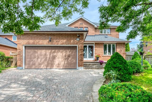 Detached at 2041 Madden Boulevard, Oakville, ON L6H 3N9