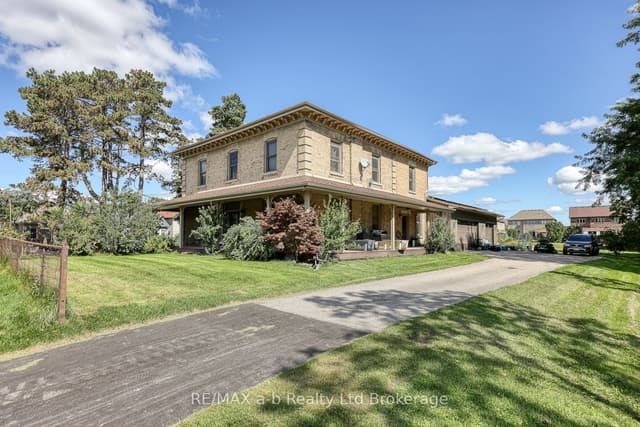 Detached at 241 Pittock Park Road, Woodstock, ON N4S 7W2