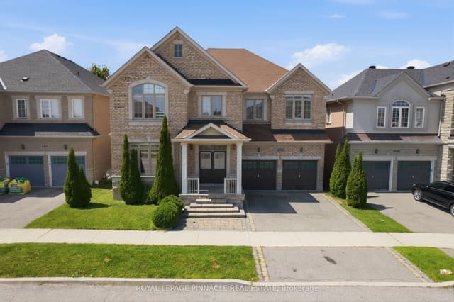 Detached at 4713 Thomas Alton Boulevard, Burlington, ON L7M 0K5