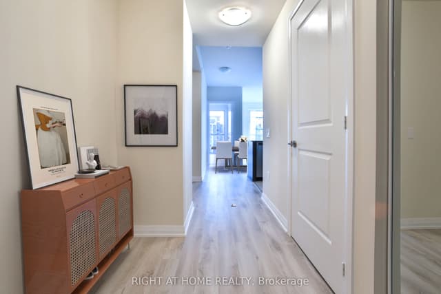 Condo Apartment at 35 WATERGARDEN Drive 2014, Mississauga, ON L5R 0G8