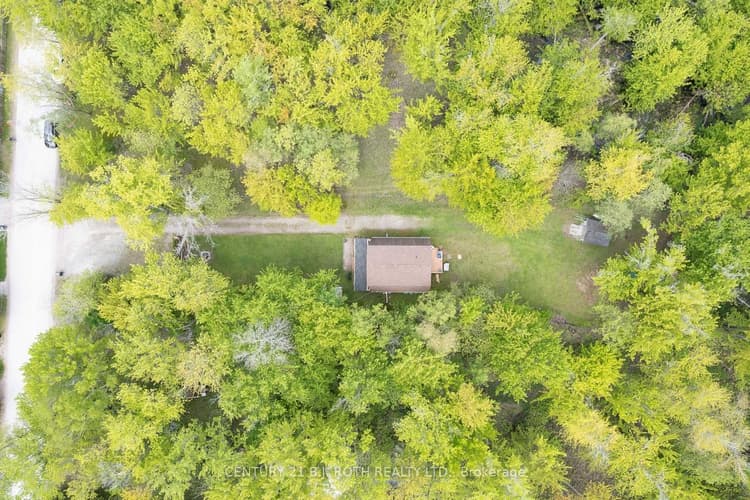 2597 Lakeshore Drive