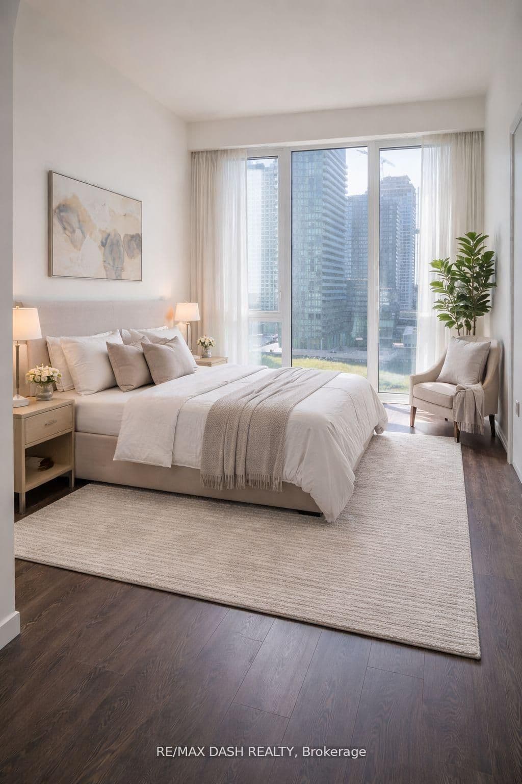 Suite 806W, Unit 806W · 27 Bathurst St