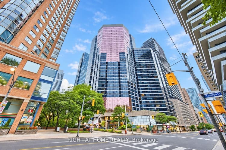 1001 Bay Street