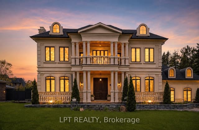 Detached at 256 Patricia Drive, King, ON L7B 1H3