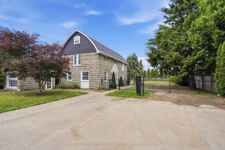 292 MAIN Street