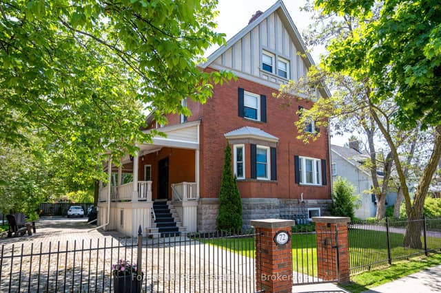 Multiplex at 72 Third Street, Collingwood, ON L9Y 1K5