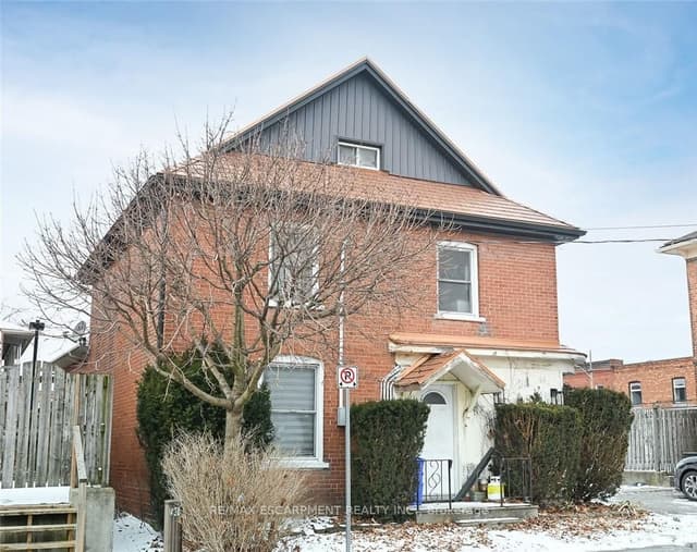 Duplex at 6 Howard Street, Haldimand, ON N0A 1H0
