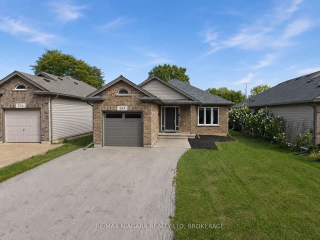 Detached at 262 Draper's Street, Welland, ON L3C 7N2