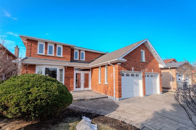 Detached at 4538 Penhallow Road, Mississauga, ON L5V 1E7
