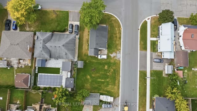 Detached at 14 Sauer Avenue, Welland, ON L3B 5H2