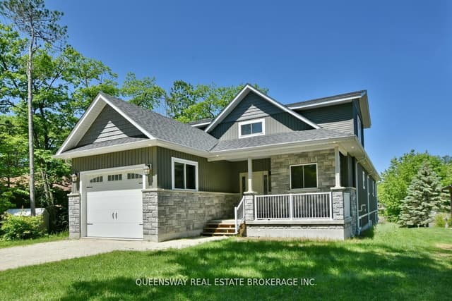 Detached at 1852 River Road W, Wasaga Beach, ON L9Z 1K9