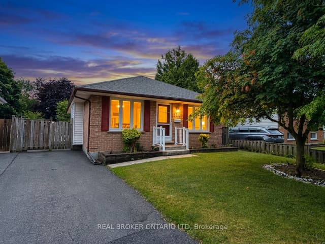 Detached at 713 Railton Avenue, London East, ON N5V 4E2