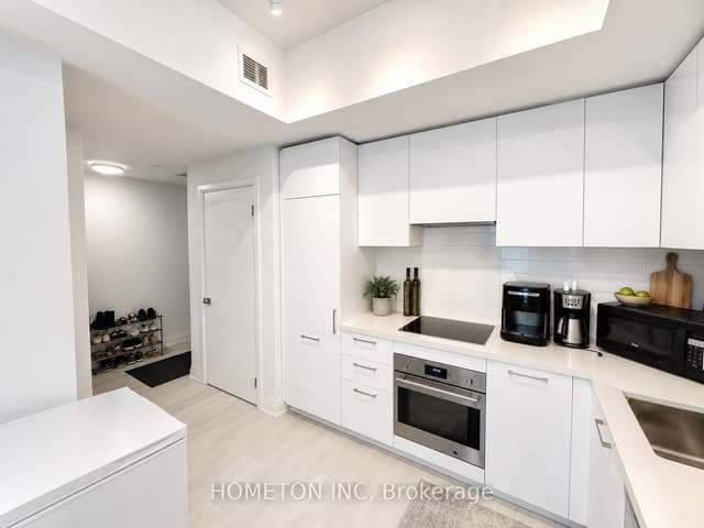 Condo Apartment at 33 Frederick Todd Way 817, Toronto, ON M4G 0C9, Toronto C11
