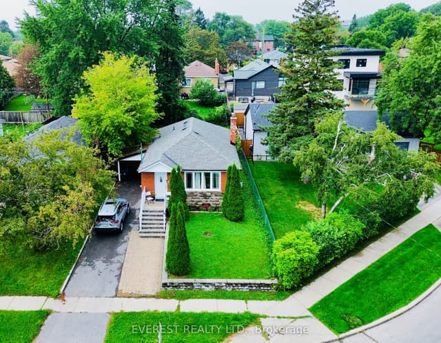 Detached at 130 Portsdown Road, Toronto, ON M1P 1V5, Toronto E04