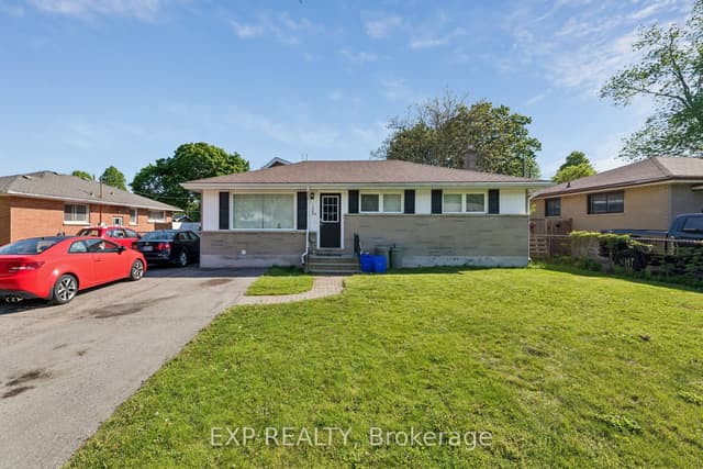 Duplex at 158 Laurentian Drive N, London East, ON N5W 1P2