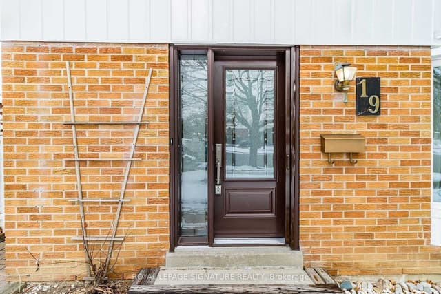 Detached at 19 Starlake Drive Upper, Toronto, ON M1G 3C3, Toronto E09