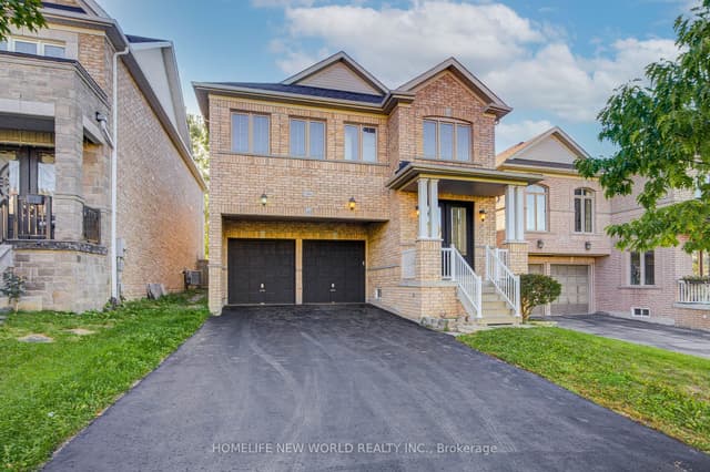 Detached at 146 Art West Avenue, Newmarket, ON L3X 0C1