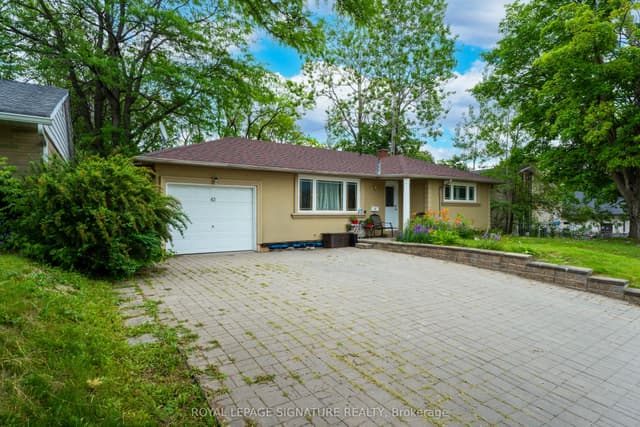 Detached at 43 Parkside Drive Basement, Newmarket, ON L3Y 4R7