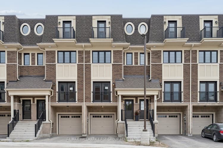 11 Marret Lane