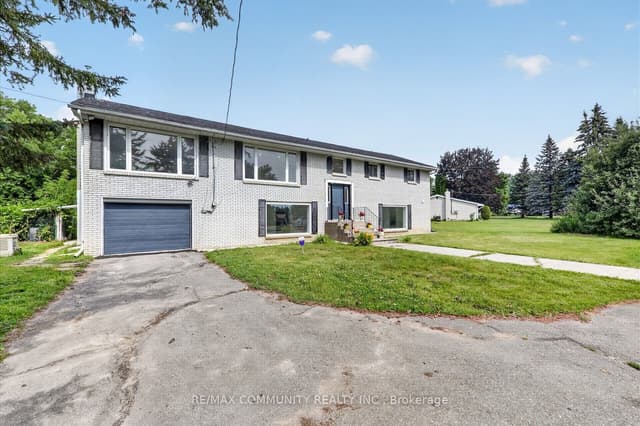 Detached at 719 Old Highway 2 N/A Road, Quinte West, ON K8V 5P5