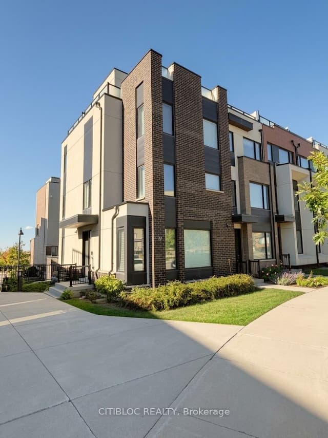 Att/Row/Townhouse at 22 Sarah Jackson Crescent, Toronto, ON M3K 0B6, Toronto W05