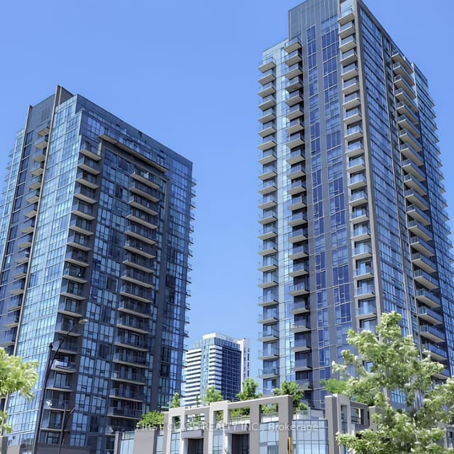 Condo Townhouse at 5033 Four Springs Avenue 117, Mississauga, ON L5R 0G6