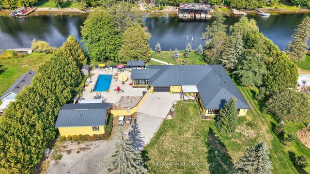 Detached at 1082 Beaumont Farm Road, Bracebridge, ON P1L 1X2