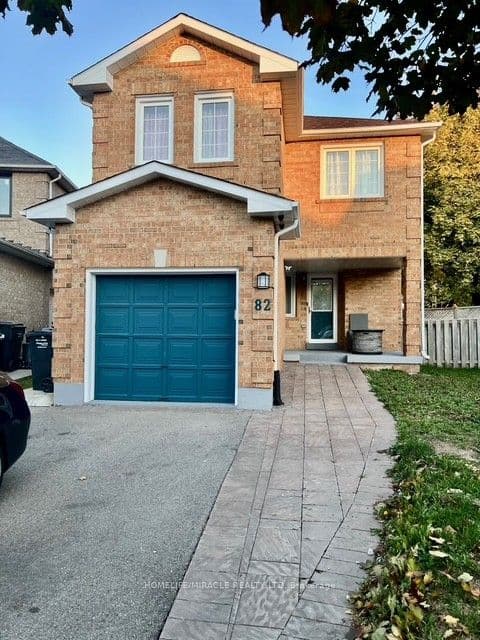 Detached at 82 Ready Court, Brampton, ON L6Y 4T4