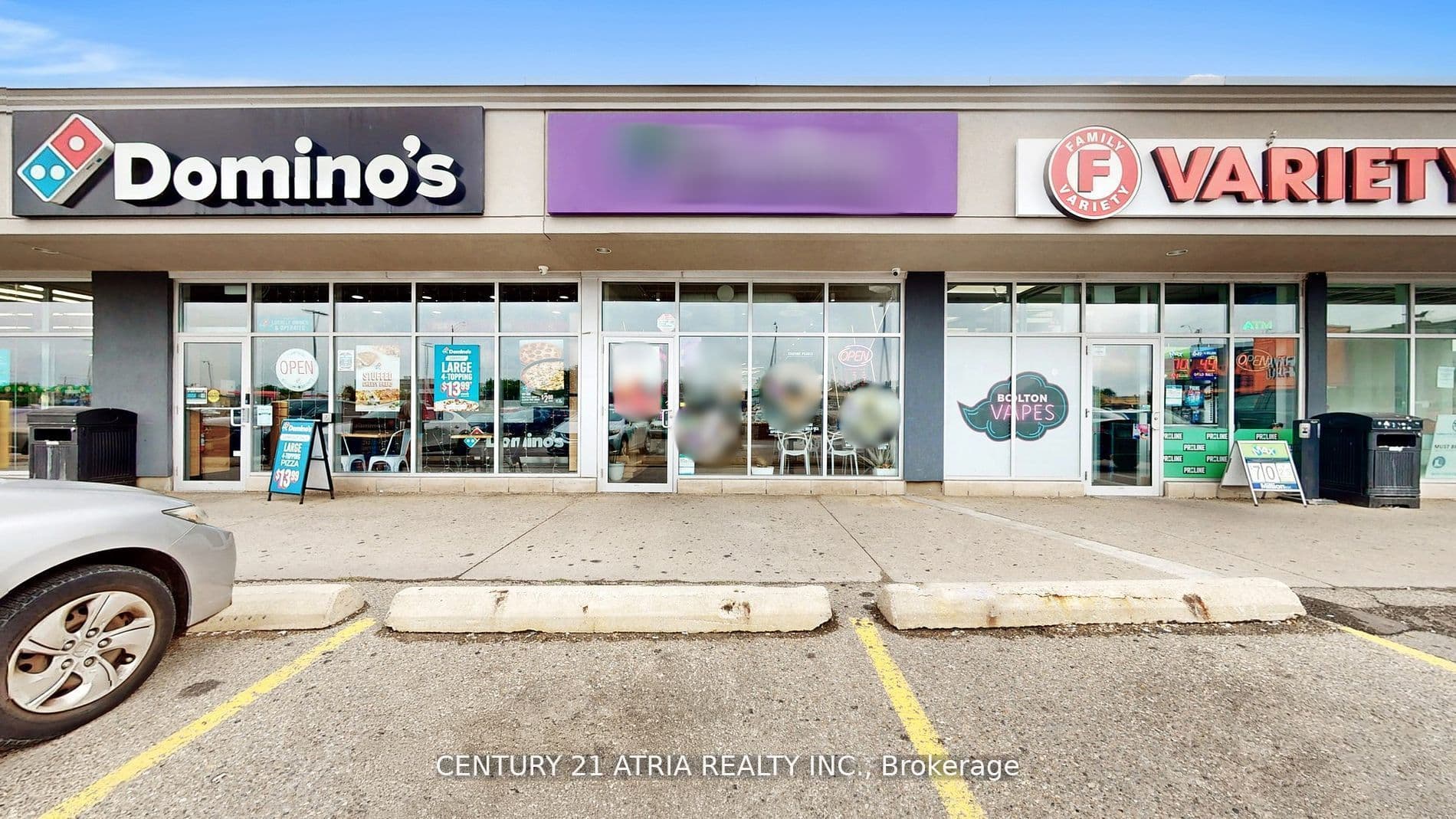 Unit 9, Unit 9 · 301 Queen St S
