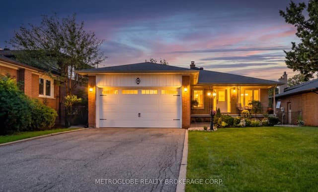 Detached at 28 Eldorado Court, Toronto, ON M3J 1X1, Toronto W05