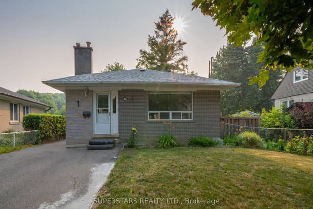 Detached at 6 Meadowland Drive, Brampton, ON L6W 2R4