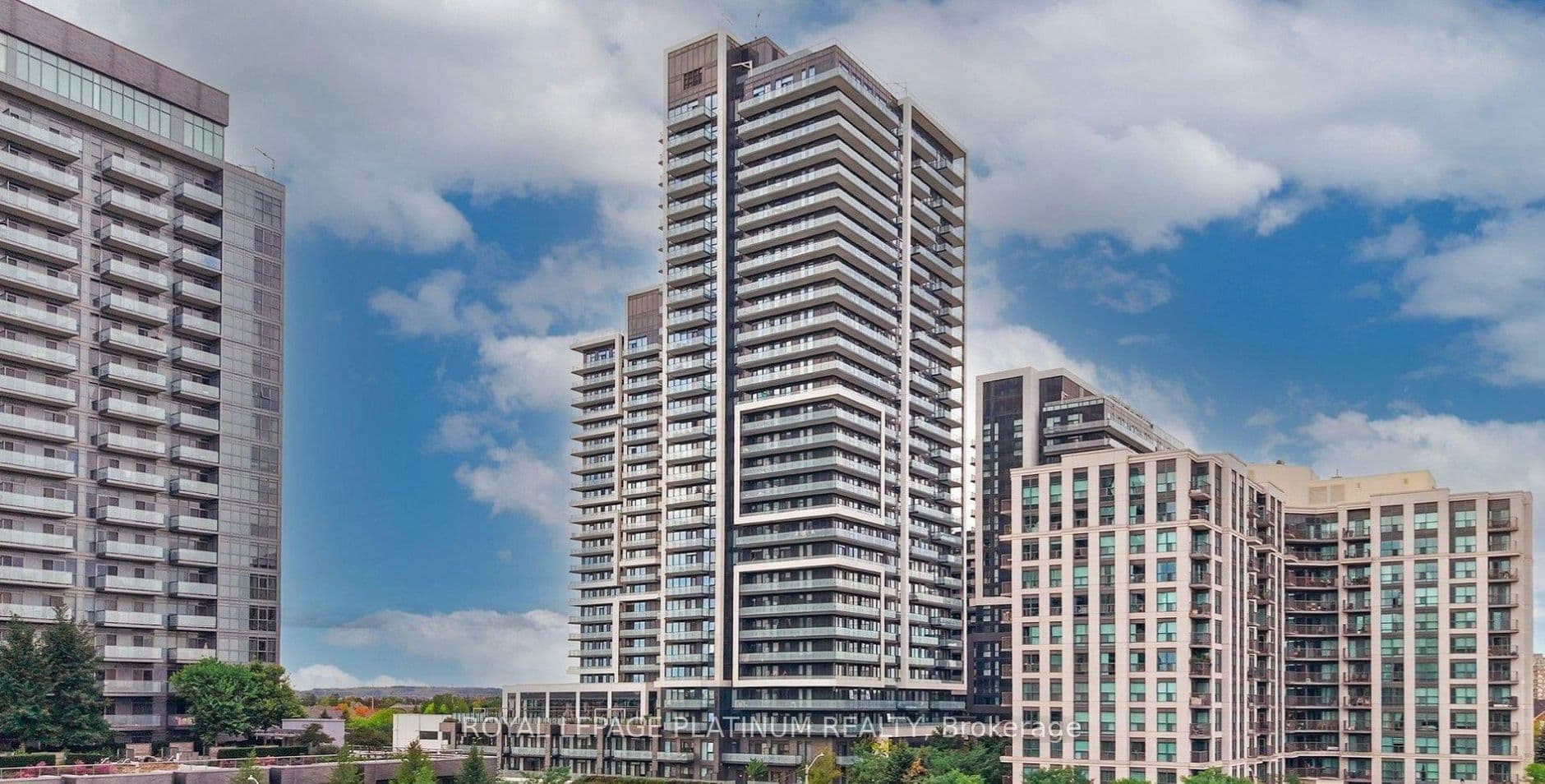Suite 2802 · Floor 28, Unit 2802 · 105 Oneida Cres