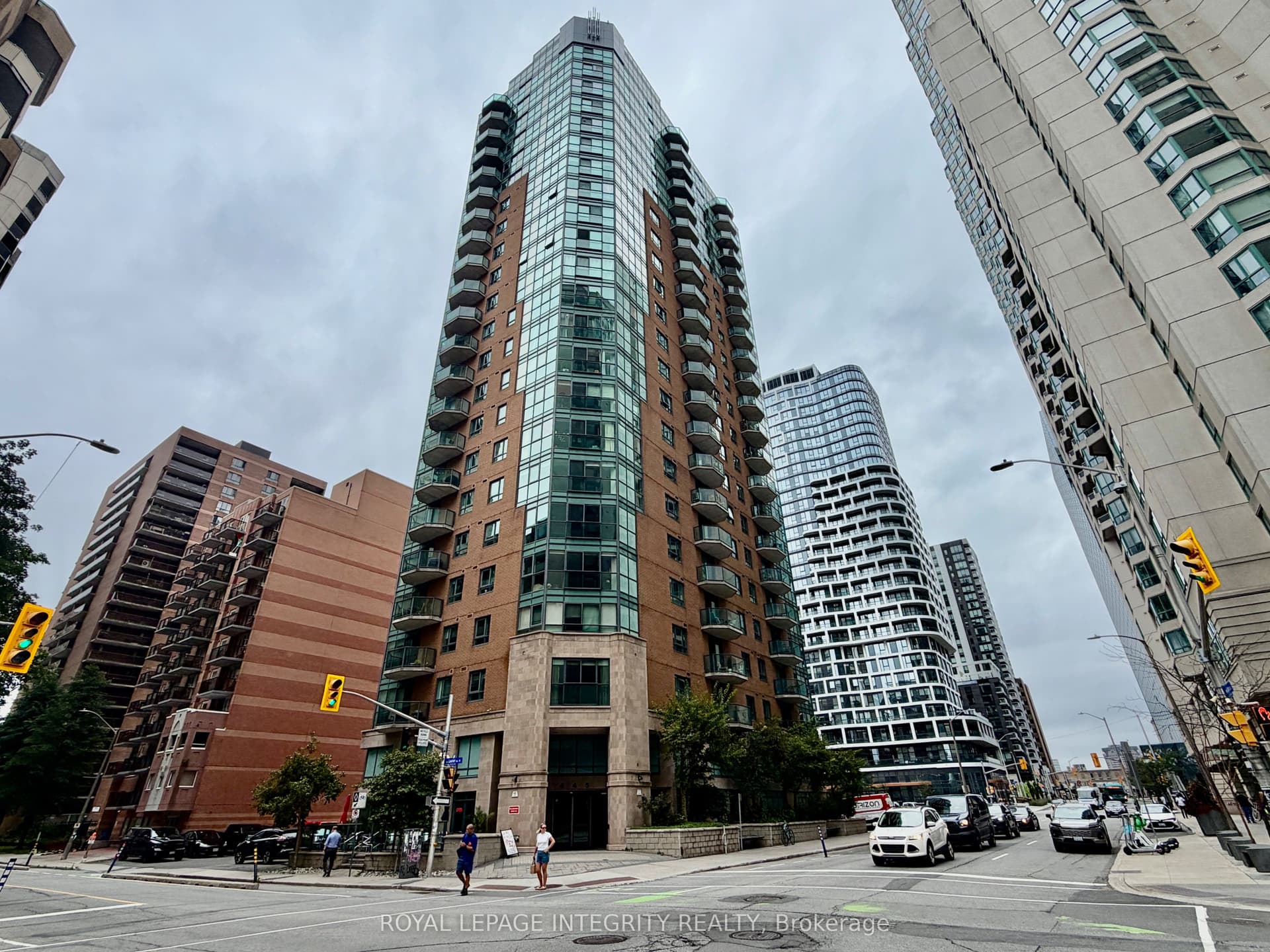 Suite 505 · Floor 5, Unit 505 · 445 Laurier Ave W
