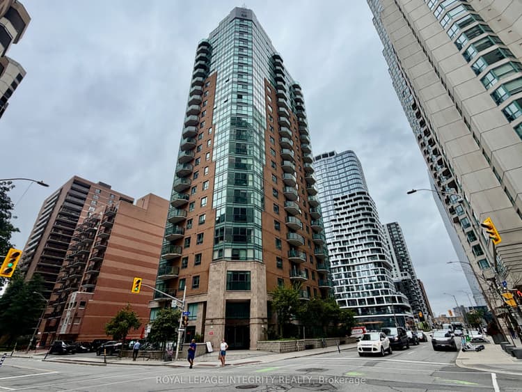 445 Laurier Avenue