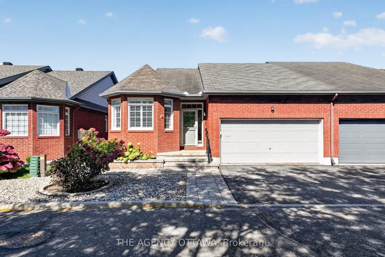111 Bartlett Private