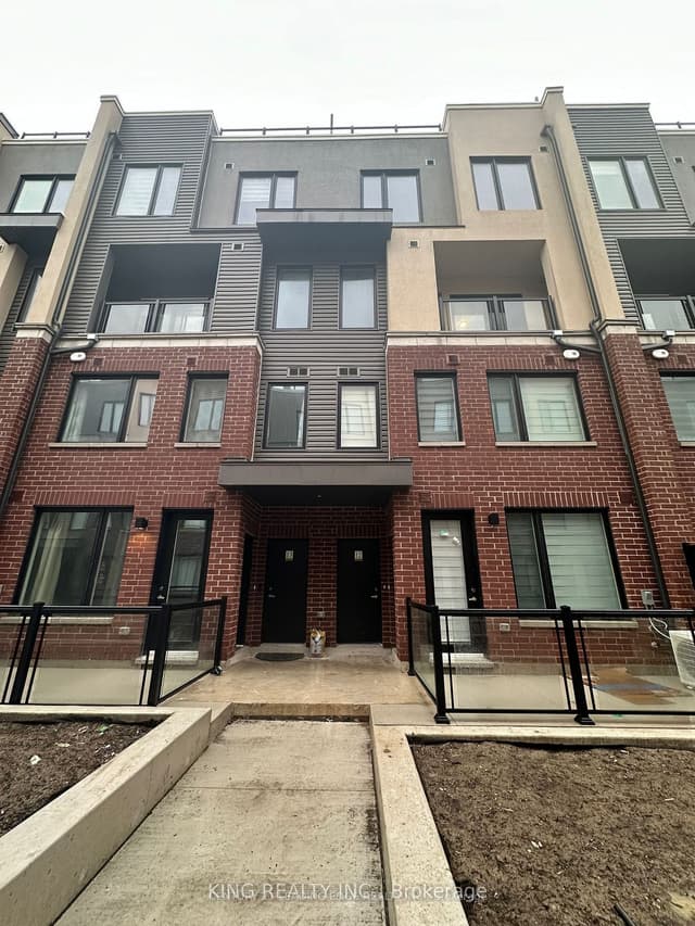 Att/Row/Townhouse at 3409 Ridgeway Drive 32, Mississauga, ON L5L 0B9