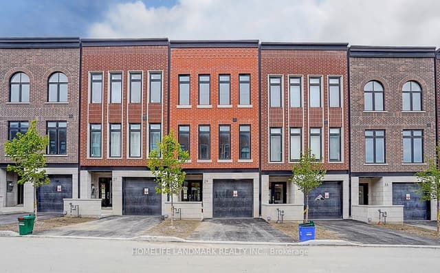 Att/Row/Townhouse at 29 Chestnut Court, Aurora, ON L4G 4A4